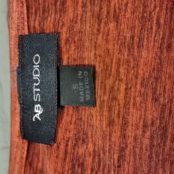 AB STUDIO TOP SIZE S Red Short Sleeve Ruffled - Picture 2 of 3